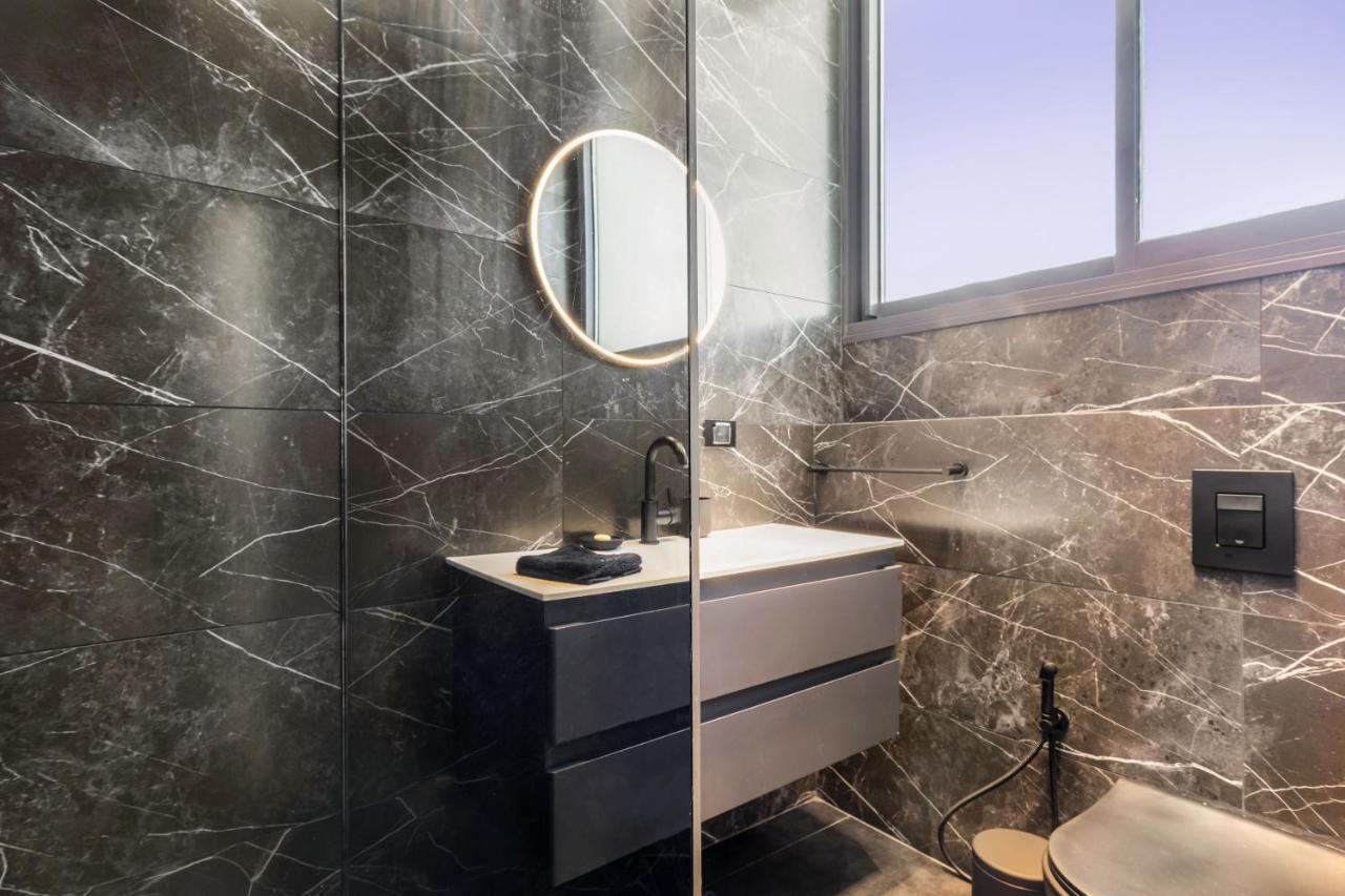 Blue Sky Penthouse By Five Stay Tel Aviv Eksteriør bilde